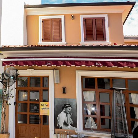 City Nest Shkoder Exterior photo